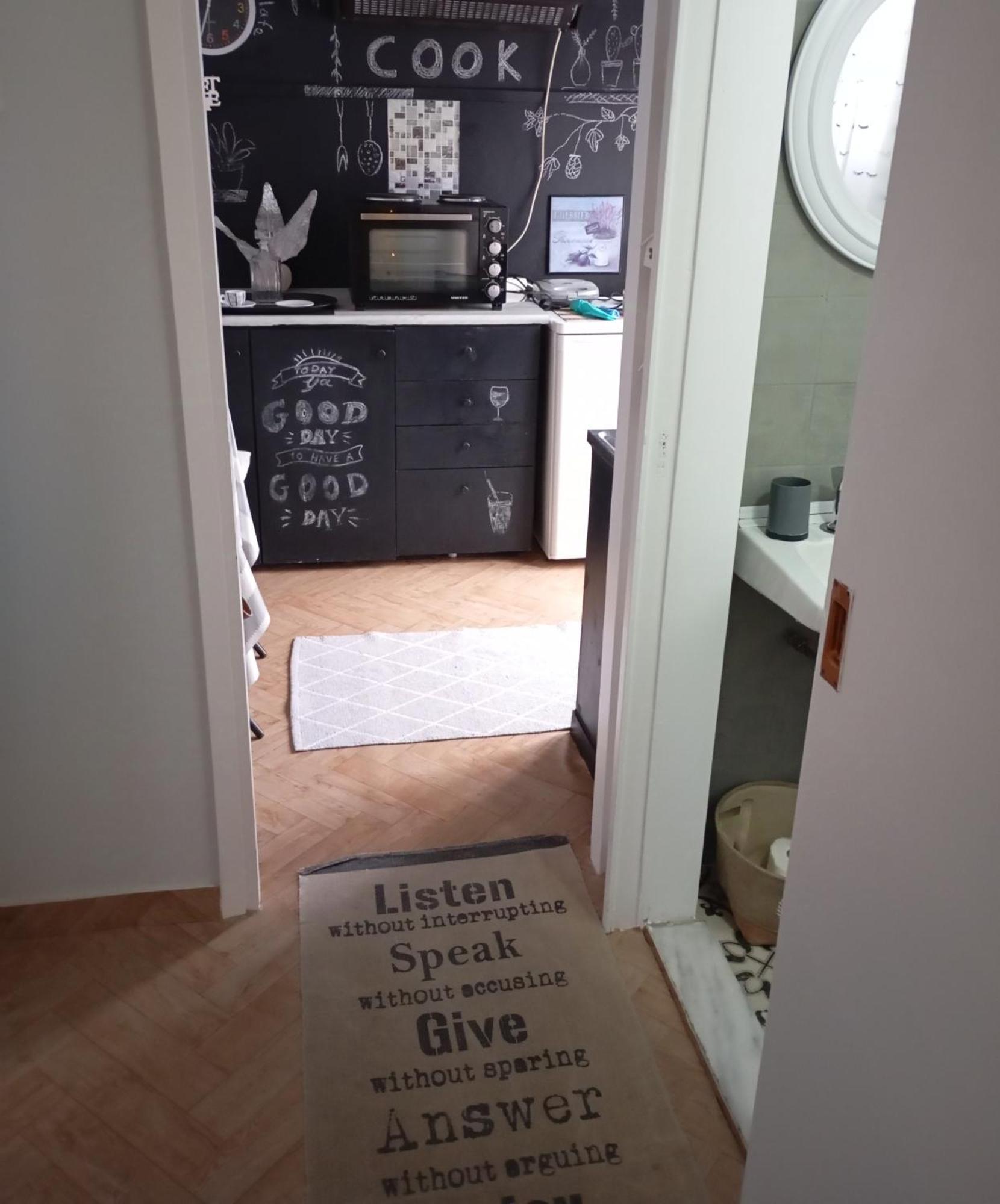 Comfy Studio Lamia Ngoại thất bức ảnh